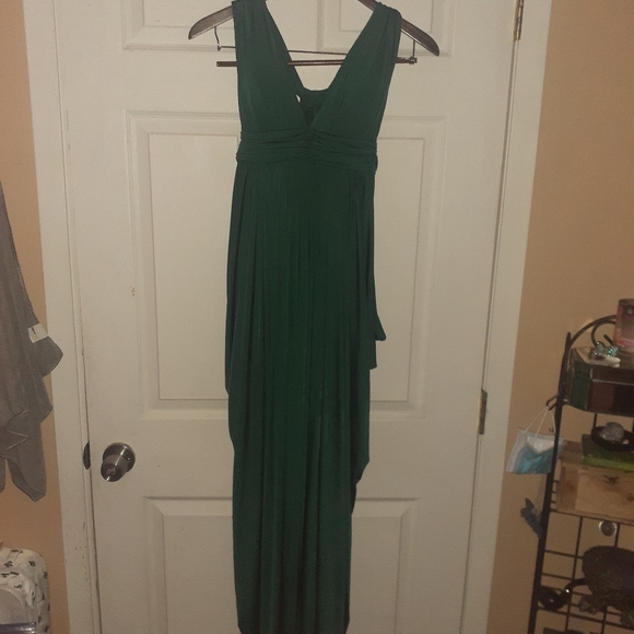 Bebe Elegant Eveningwear - Picture 3 of 4